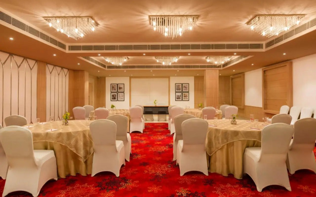 Red Fox by Lemon Tree Hotels, Dehradun