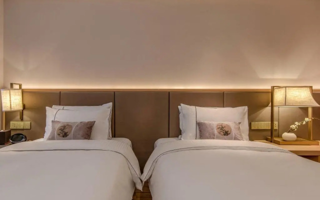 E-Cheng Hotel Nanjing Dongge Road Metro Station