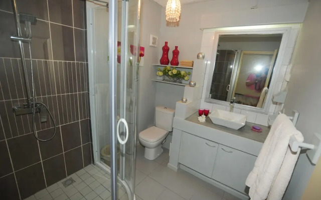 LES Condos in Beautiful Complex With Pool, Near the Beach