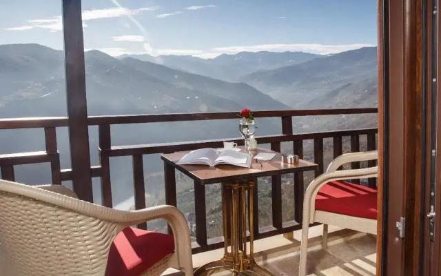 Sera Lake Resort
