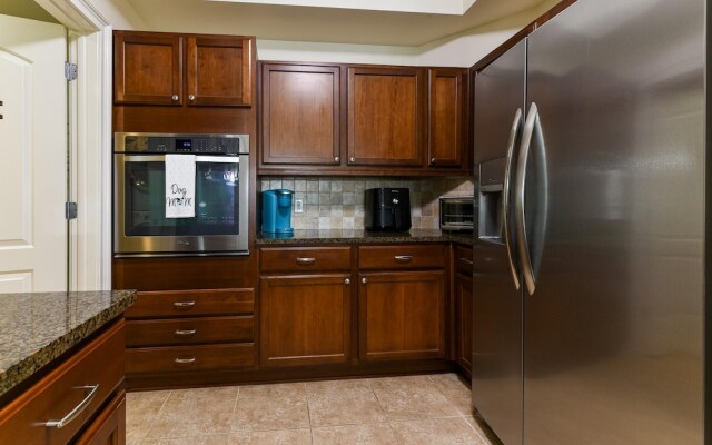 Yacht Harbor 272 by Vtrips