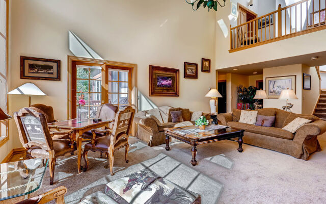 Oxford Court by East West Hospitality