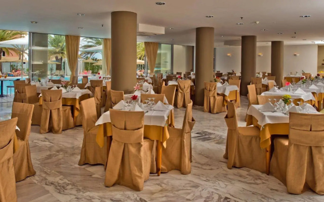 Minos Hotel