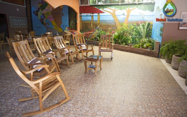 Hotel Xolotlán - Hostel