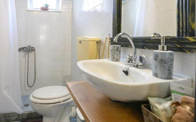 Rea Apartment " 1 minute from the beach "
