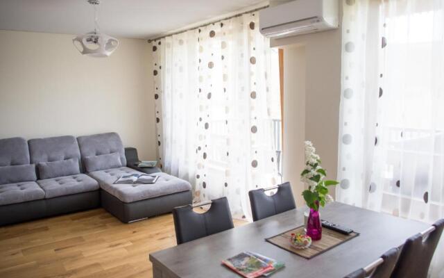 Violetos Lux Apartamentai
