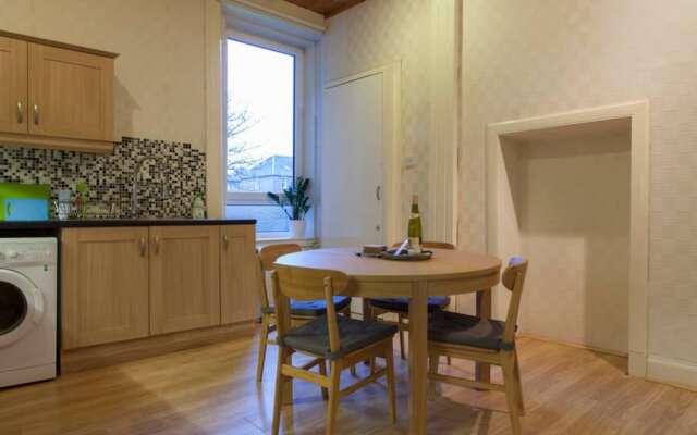 2 Bedroom Flat With Skyline Views