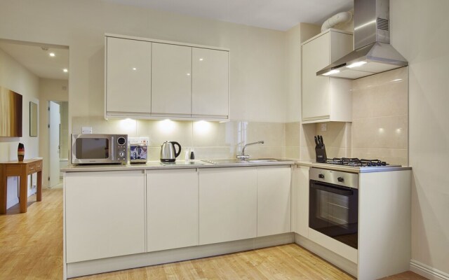 Pembroke House By Esa