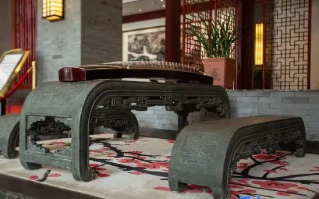 Fukang Sunshine Holiday Hotel