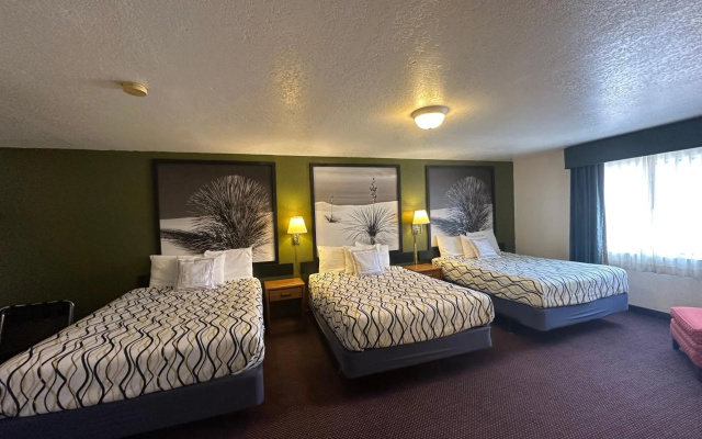 Simple Rewards Inn