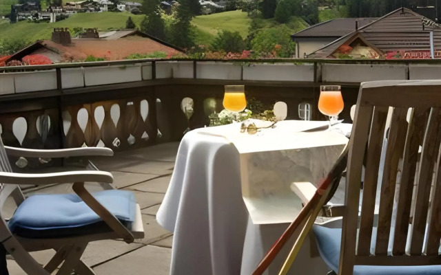 Hotel Chesa Grischuna