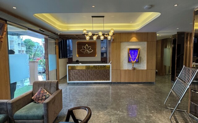 Hotel Aditya Grand - Bhopal