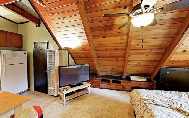 Studio with Central South Lake Tahoe Location Apts