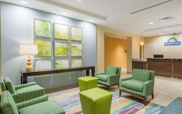 Days Inn by Wyndham Cadiz