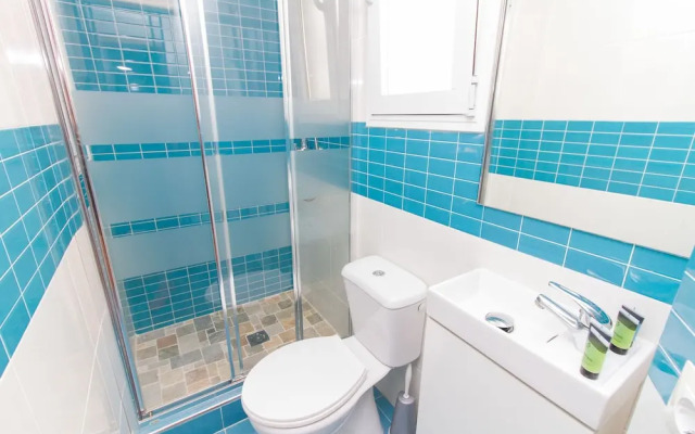 Delightful two bedroom Into Cathedral Square