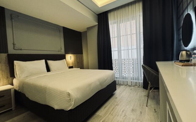 El Baboos Hotel