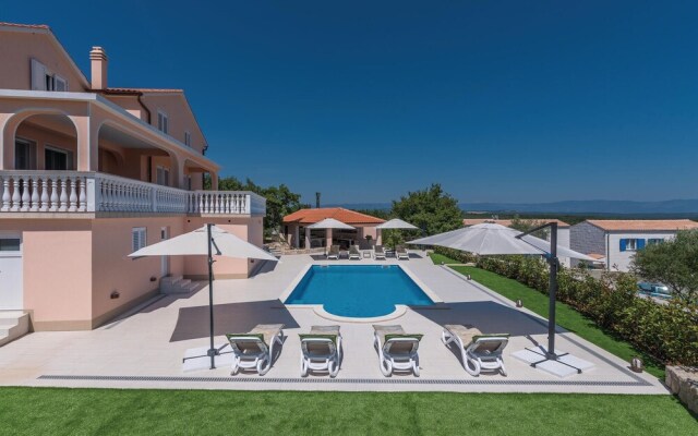 Amazing Home in Krk With 3 Bedrooms, Wifi and Outdoor Swimming Pool