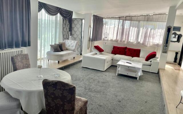 Hotel Jolie Apartments