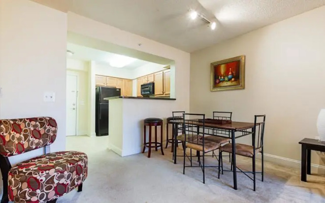 The Lincoln Apartment