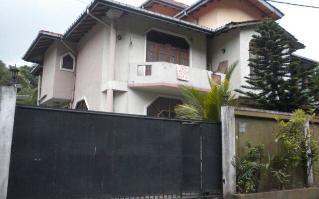 Kandy Down Town Hostel