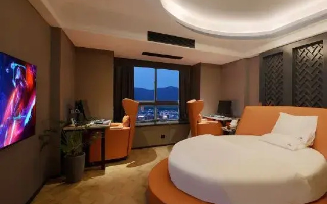 5.0 Joseph Fruit Tea Hotel