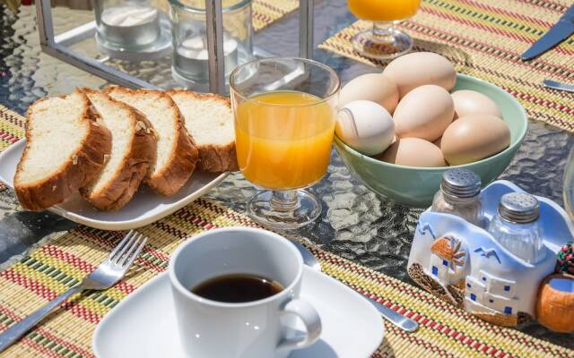 The Veranda of Gavrion - Premium Cycladic House