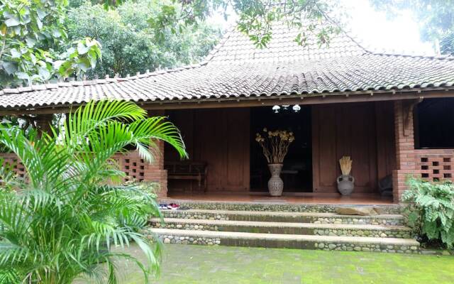 Villa Bandungan by Simply Homy
