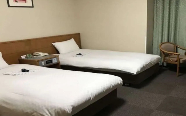 Pearl Hotel Ota
