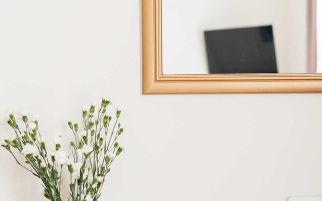 Sapphire Studios by Loft Affair