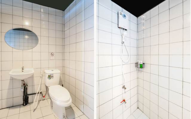 OYO 1059 Gfeel Baan Tanadech