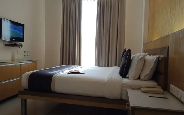Hotel Sandesh Kingston
