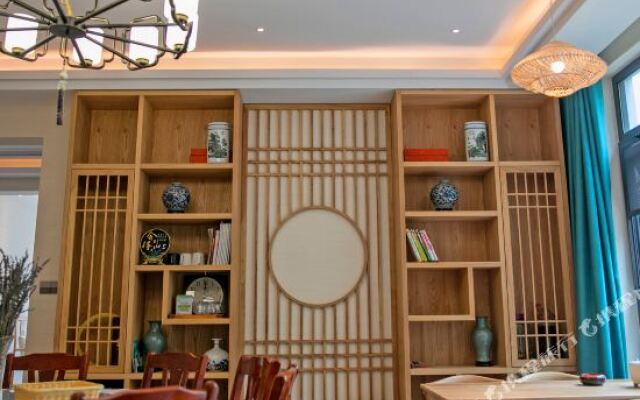 Floral Hotel · Guiyuan Siju Hotel (South Gate of Huangshan Scenic Area,Feicui Valley)