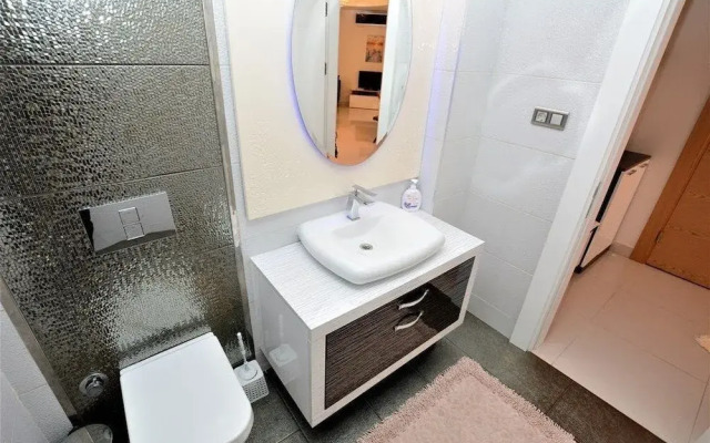 Azura Park Residence