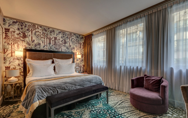 The One Alma Paris