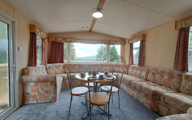 The Lookout - Park Home, Farm Park Stay