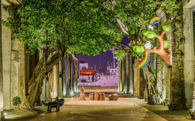 Formosa Boulevard Station Garden Hotel
