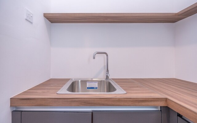 Oyo Home 89600 Marvelous 3Br Imperio