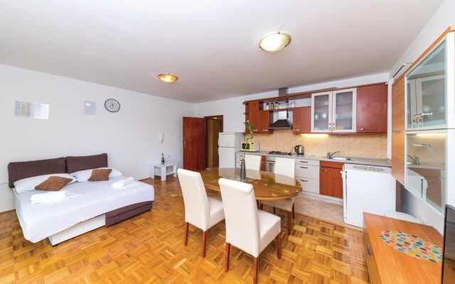 Amazing Apartment in Trogir With 1 Bedrooms and Wifi