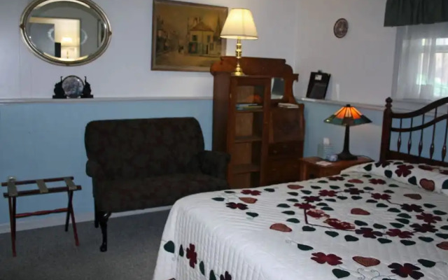 Carriage Corner Bed & Breakfast