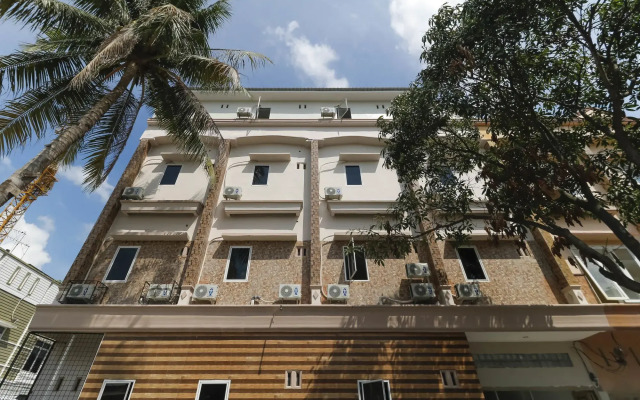 Royal Home Guesthouse by RedDoorz