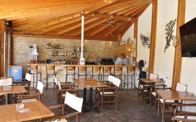 Angels Pool Bar