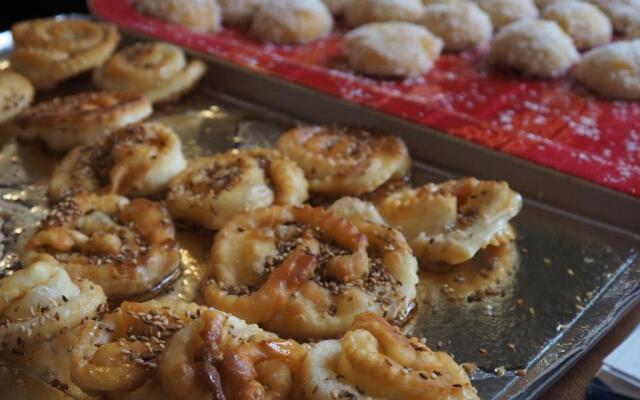 La Maison Rouge - Backpacker Hostel