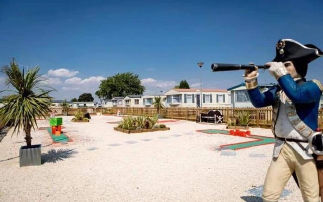 St Osyth- Sleeps8-freeparking-wifi-holidaypark