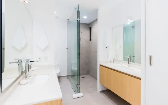 Condo Aria Ocean 306