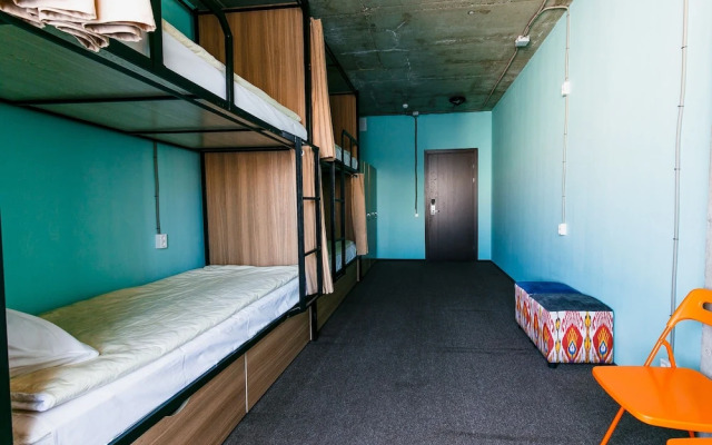 H8 Hostel