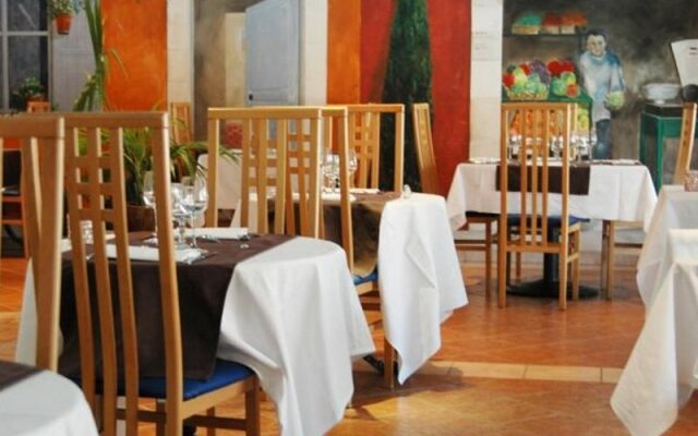 Adonis Mouans-sartoux L'Albatros