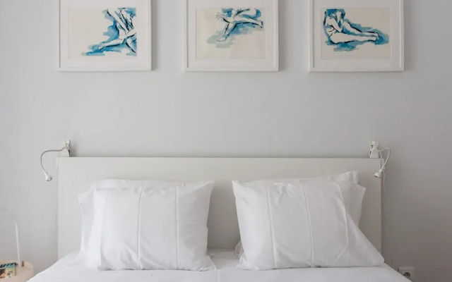 Penha1 · Lisbon's Charming and Bright Apartment