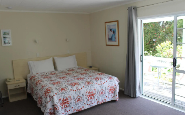 Ash Grove Boutique Motel