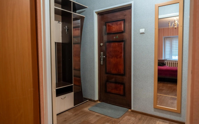 Надым Хаус на Зверева 39