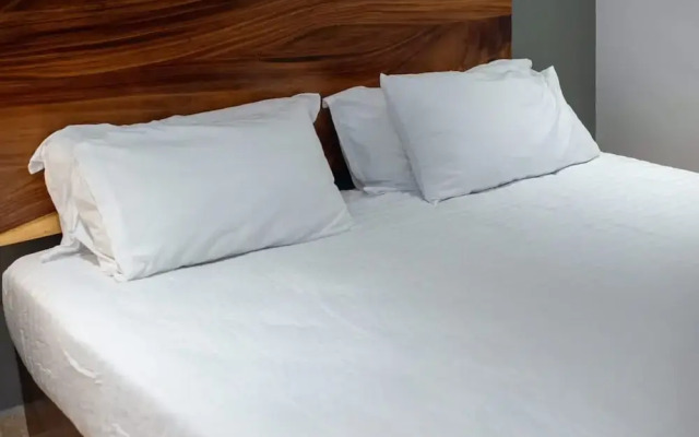 Best Private Pool 1 Full BR 2sofabeds Amenities